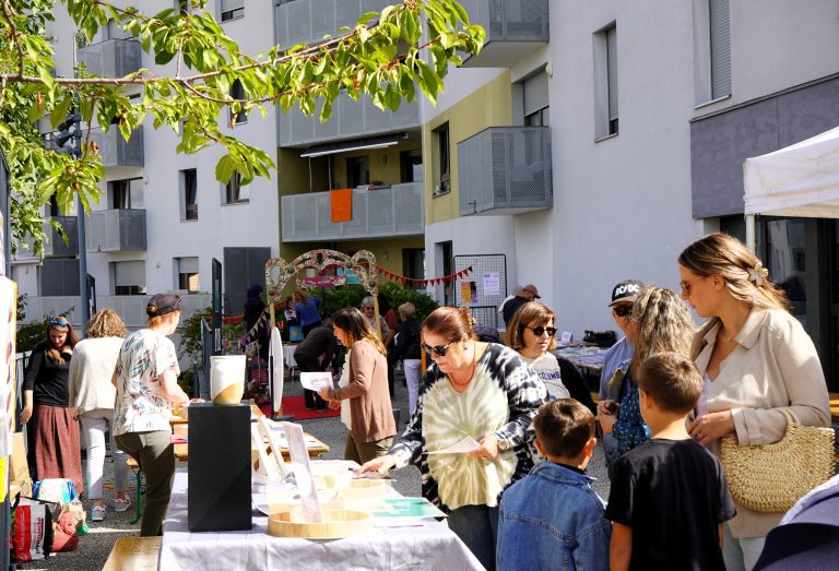 Photo de la foule lors du forum des associations 2025