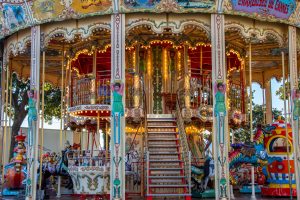 Photo d'un manège de fête foraine
